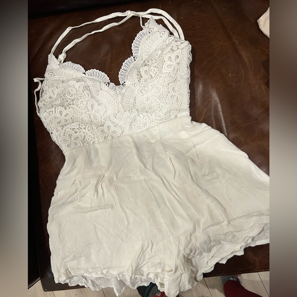 Small Lulus Romper. Super cute!